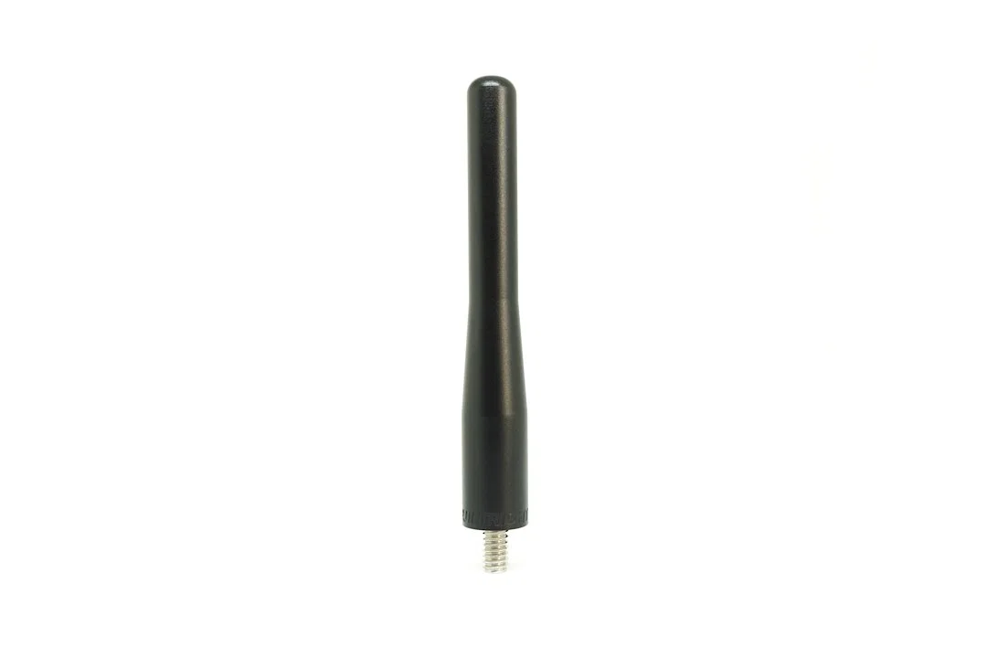110011 – BUILTRIGHT AM/ FM Antenna, Stubby Type Black 6061 Billet Aluminum With O-Ring And Threaded Studs